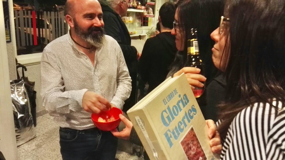 fdb19e3d-988e-4edc-a419-2a734a203d84